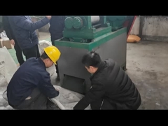 NPK MOP DAP ผงสารเคมีเป็นแกรนเลอร์ เครื่องบดกรอง roller press