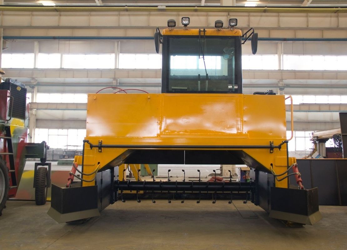 TC Series Crawler Type อุปกรณ์หมักขยะอินทรีย์ เครื่องหมุนคอมพอสต์