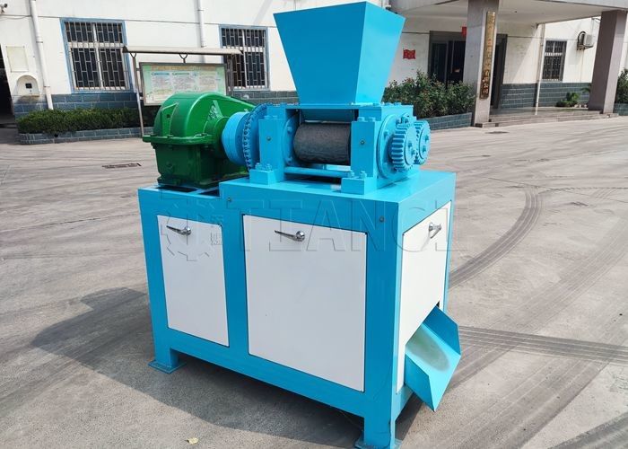 1-5 T/H Ure ปุ๋ย Granulator ซัพพลายเออร์ รอลเลอร์ พรีส Granulator สารผสมปุ๋ย เครื่องทําขาย