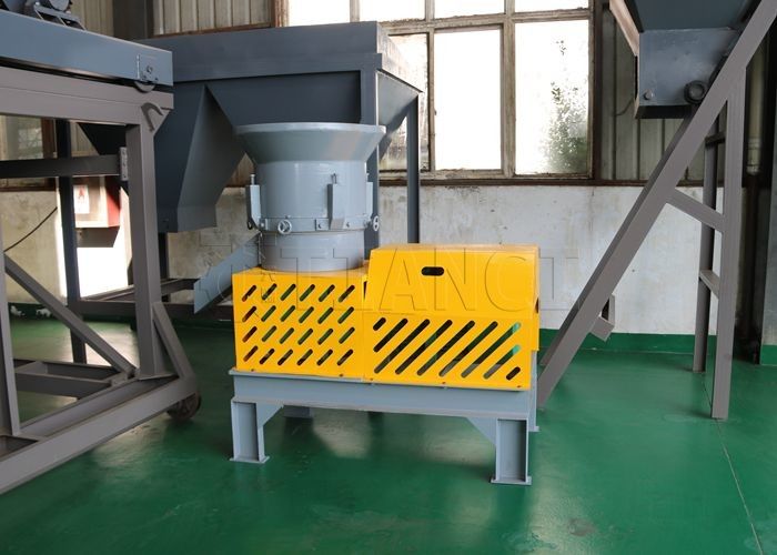 เครื่องเจาะกระจกแบบเรียบ เครื่องเจาะปุ๋ย สายการผลิต การบริโภคพลังงานต่ํา อนุภาคทรงกระบอก ได้รับการรับรอง ISO9001