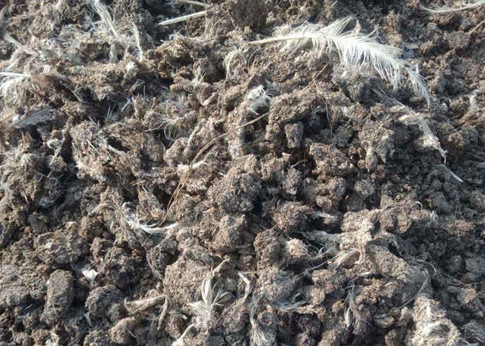 เครื่องทำปุ๋ยหมักแบบอินทรีย์ชนิดสายพานตีนตะขาบสำหรับการย่อยสลายแบบใช้อากาศบนกองดิน