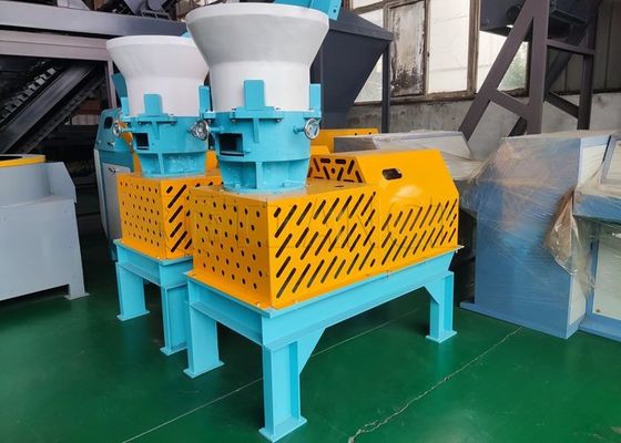 อุปกรณ์การบดปุ๋ยไก่ Advanced Flat Film Extrusion Granulator